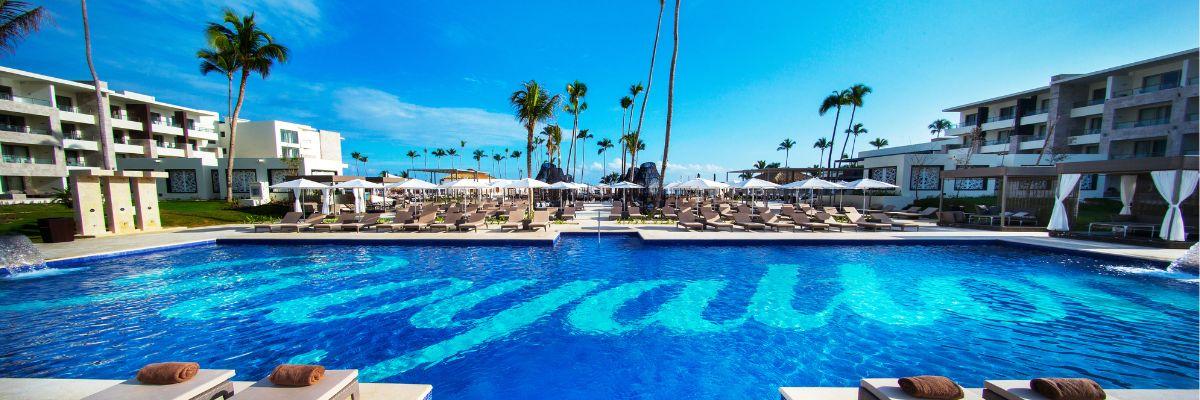 Resort credits at select Royalton Luxury Resorts in Punta Cana - background banner